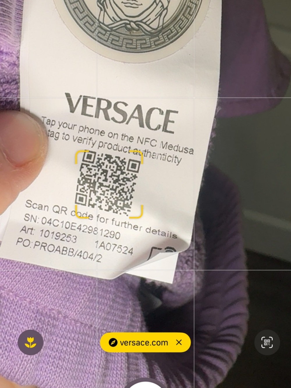 Versace Logo Jacquard Towel Logo Stitched Shorts in Lilac - Picture 13 of 14